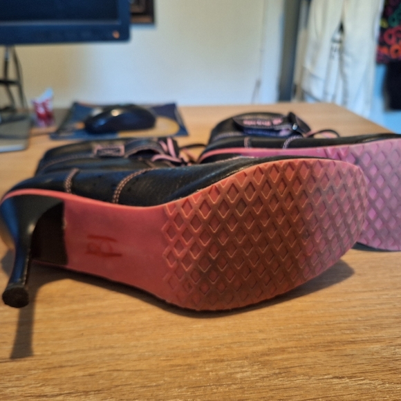 Spring boots - Picture 4 of 4